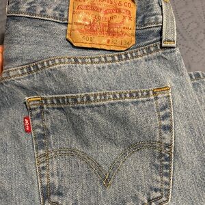 Levi's Men's Light Blue 501 Straight Jeans